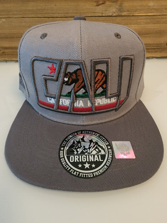 Flat Bill Trucker Hat "CALI"